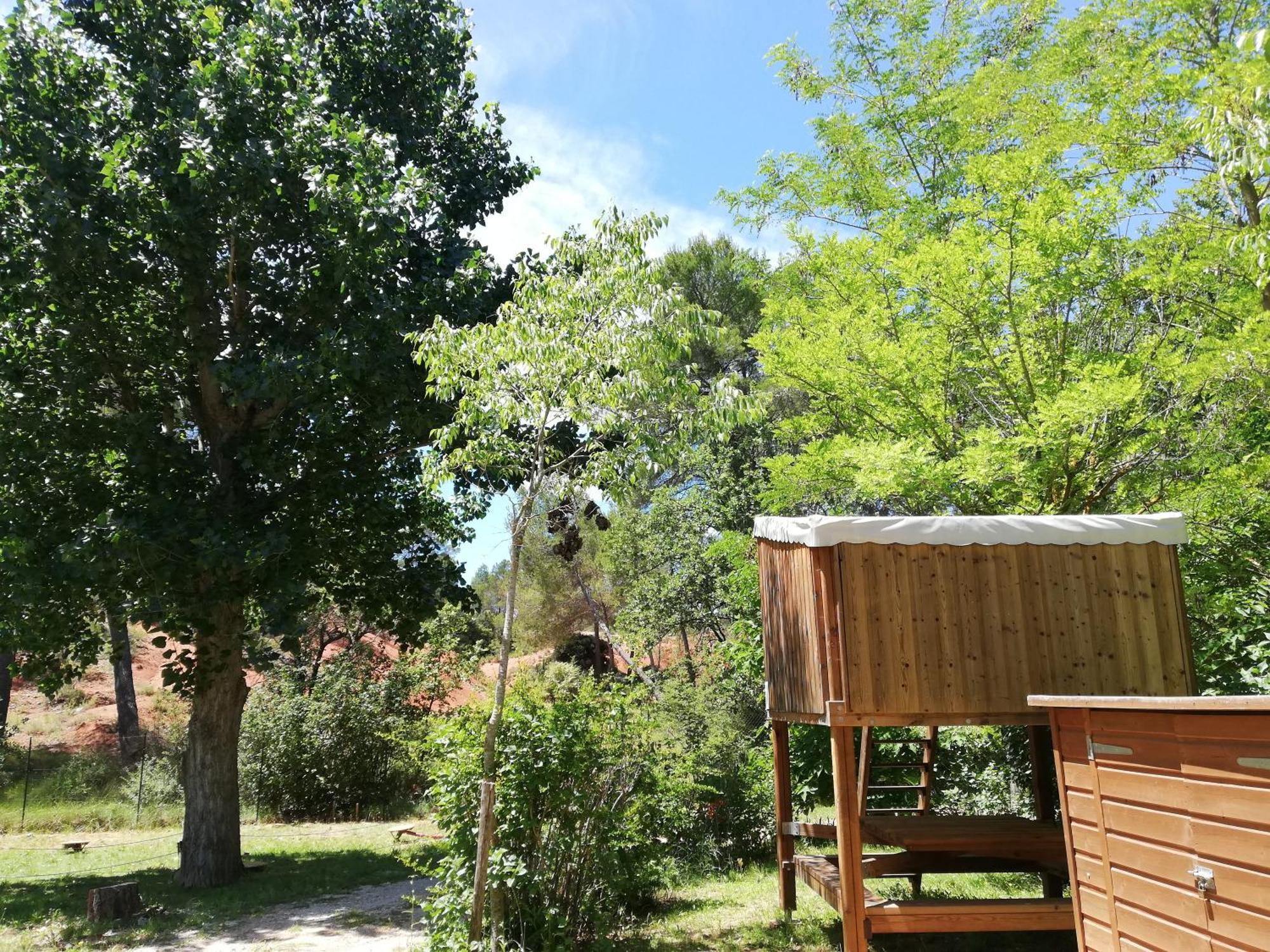 Camping Sainte Victoire Beaurecueil Esterno foto